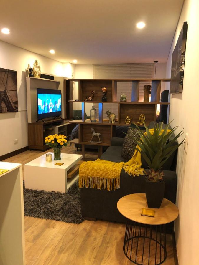 Apartaestudio Amoblado,Furnished Studio Apartment Wifi Gratuito Bogota Bagian luar foto