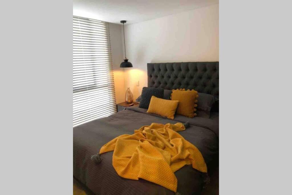 Apartaestudio Amoblado,Furnished Studio Apartment Wifi Gratuito Bogota Bagian luar foto